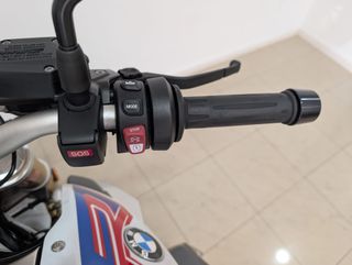 BMW R 1250 R (18.248 KMS)