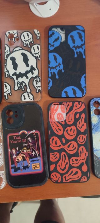 Custodie varie per iPhone 12