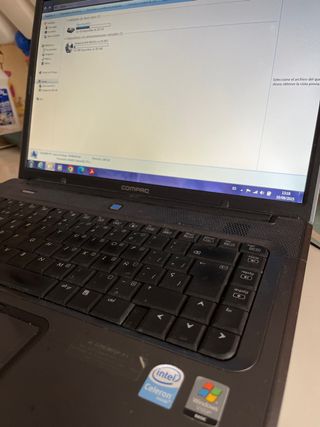 Portátil Compaq Negro