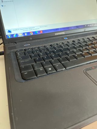 Portátil Compaq Negro