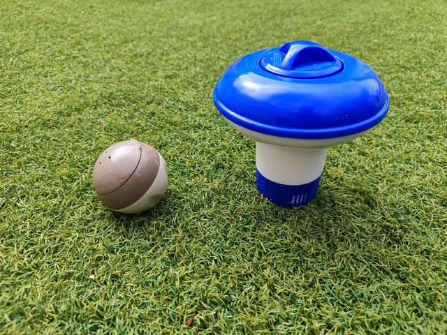 Dosificador de piscina flotante