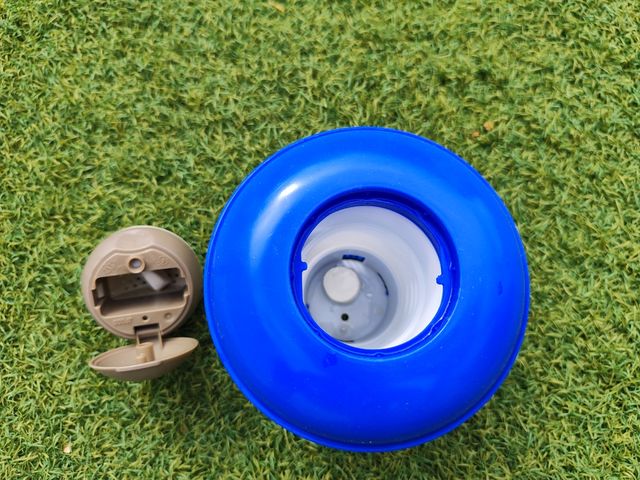 Dosificador de piscina flotante