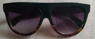 Gafas de sol negras y marrones