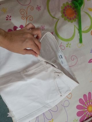 Falda vaquera Bershka blanca
