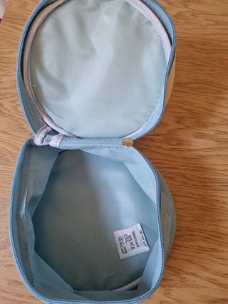 Neceser de viaje azul y beige