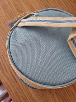 Neceser de viaje azul y beige