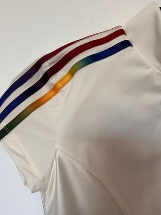 Camiseta Adidas corta multicolor