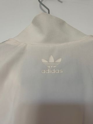Camiseta Adidas corta multicolor