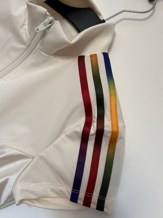 Camiseta Adidas corta multicolor