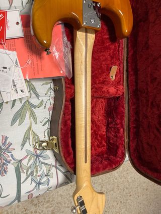 Guitarra Eléctrica Fender Stratocaster