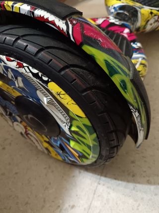 Hoverboard con diseño de cómic