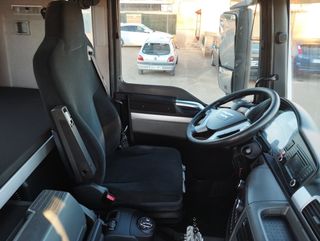 Man TGS 26 480 - GANCHO