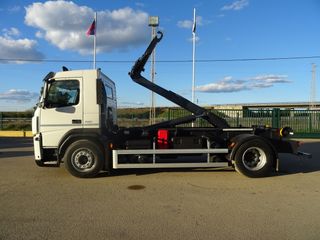 Volvo FM 330 - GANCHO