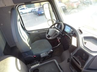 Volvo FM 330 - GANCHO