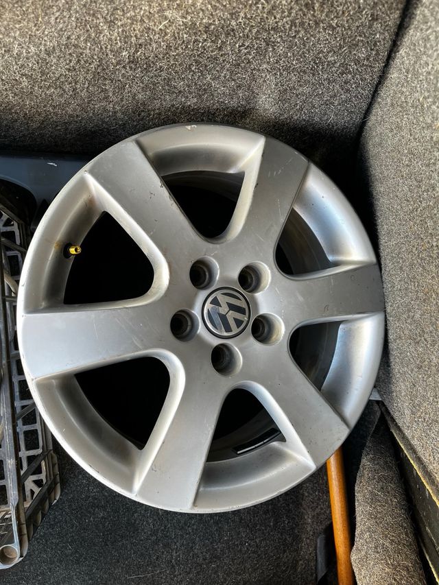 Llanta Golf 5 (V) R15