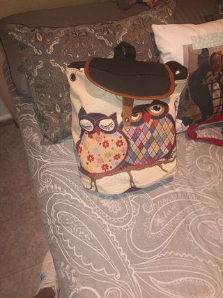 Mochila de tela con diseño de búhos
