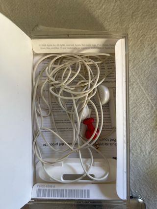 IPOD TOUCH 16GB + Funda Negra