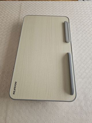 Mesa de estudio portátil NEARDOW