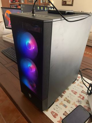 PC Gaming Ryzen 5 7600X RX 7700 XT 32GB DDR5