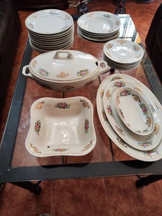 Vajilla Antigua Santa Clara Flores y Oro