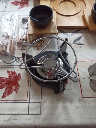 Set de fondue de hierro con accesorios