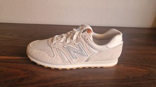 Zapatillas New Balance 373 Beige