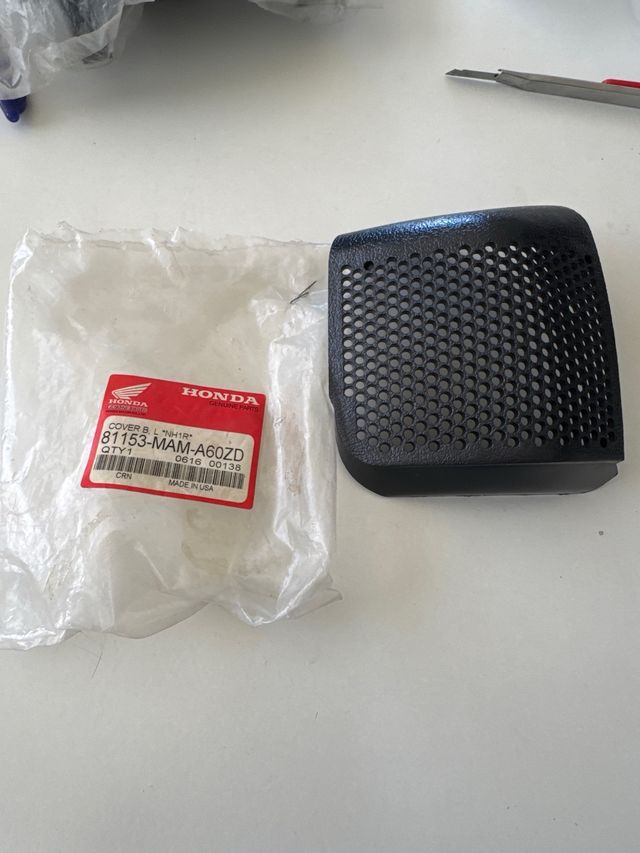 Cubierta Apoya Brazos Honda