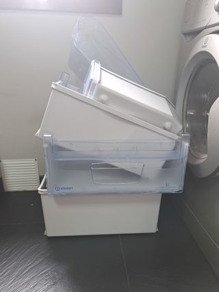 Piezas Nevera Indesit