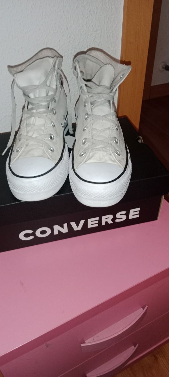 Lote de calzado Puma blanco