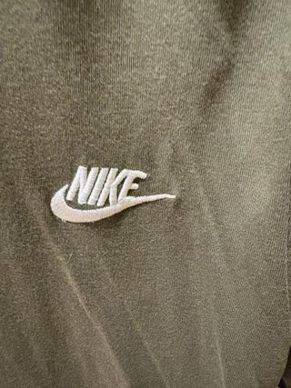 Camiseta Nike Verde Oliva