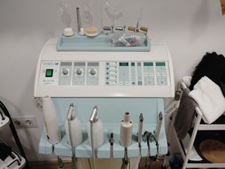 Hidrafacial y aparato de limpieza facial sorisa