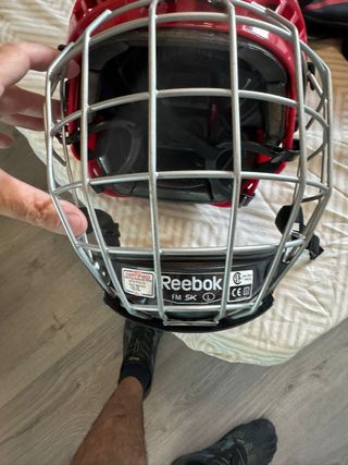 Casco de hockey Reebok