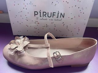 Sandalias comunión beige/rosa con flor