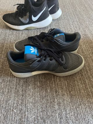 Adidas Sneakers Grises