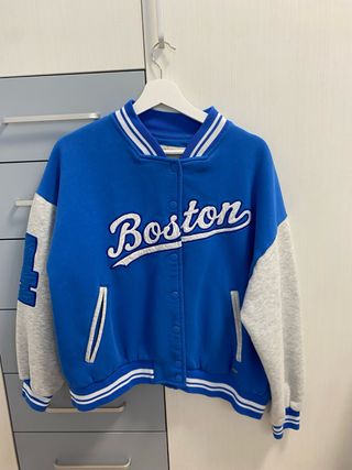 Chaqueta estilo universitario Boston
