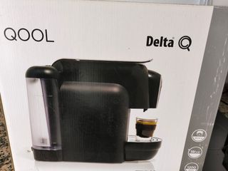 Cafetera Delta QOOL Negra. Manual,en su caja.