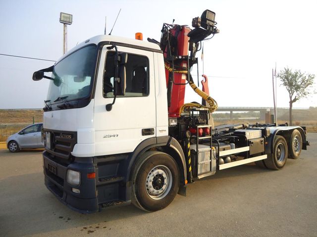 Mercedes-Benz ACTROS 25 41-GANCHO+GRUA