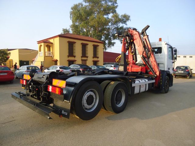Mercedes-Benz ACTROS 25 41-GANCHO+GRUA