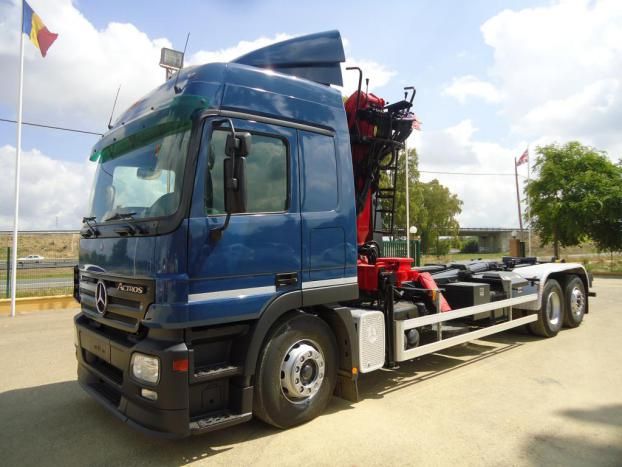 Mercedes-Benz ACTROS 2544 - GANCHO+GRUA