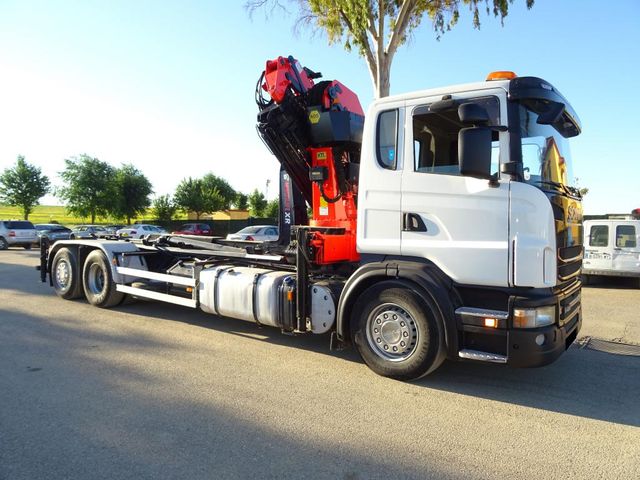SCANIA G 420 - GANCHO+GRUA