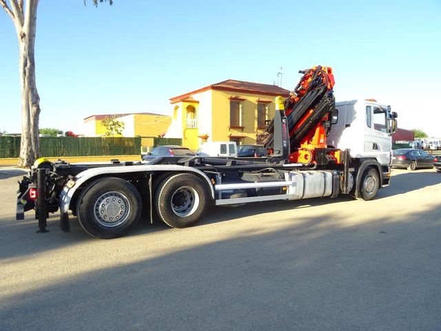SCANIA G 420 - GANCHO+GRUA
