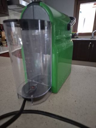 Cafetera Nespresso Verde Inissia
