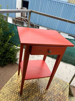 Mesitas de noche Ikea Hemnes Roja