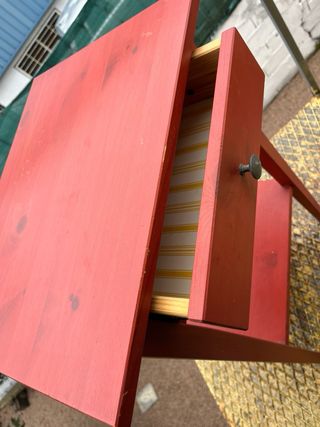 Mesitas de noche Ikea Hemnes Roja