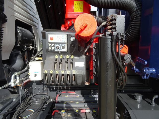 Volvo FM 370 - CAMIONES GRUAS