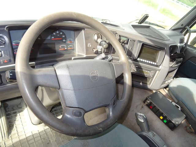Volvo FM 370 - CAMIONES GRUAS