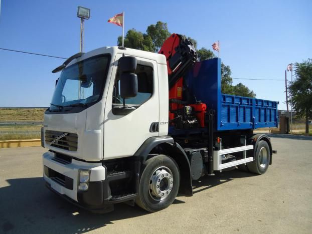 Volvo FL 240 - CAMIONES GRUAS