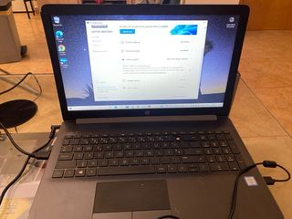 Portátil HP - Procesador Intel Core i3-7100