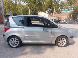 Peugeot 1007 2007
