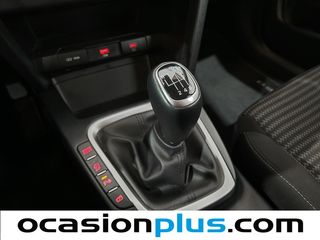 Kia Ceed 1.6 MHEV iMT Drive 100 kW (136 CV)